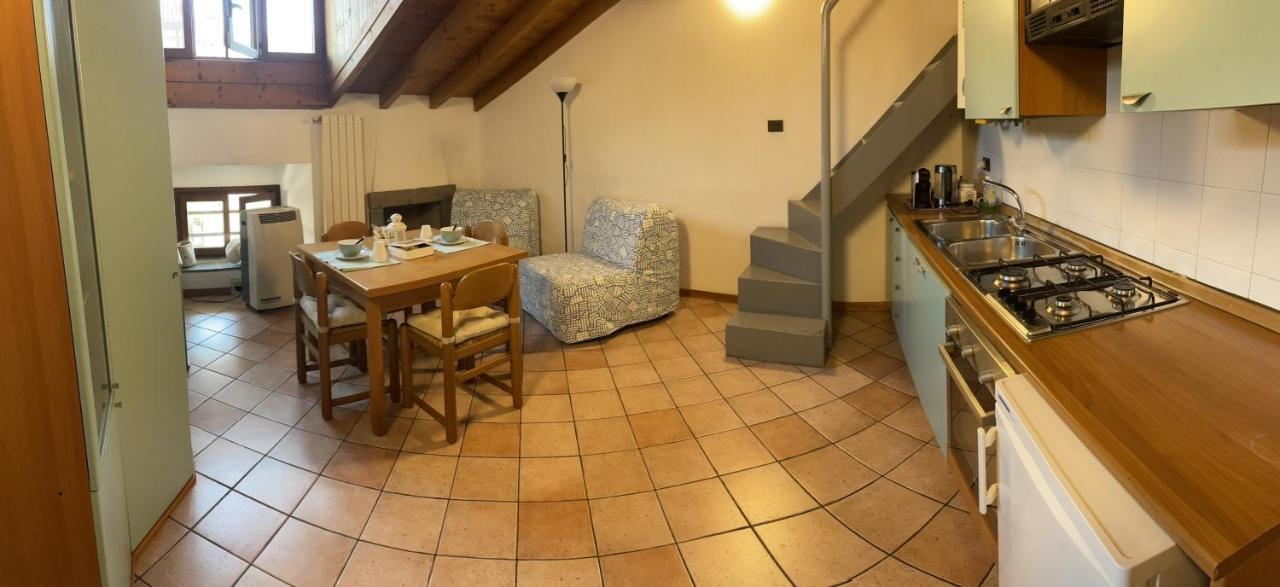 베르가모 La Casa Rustica Di Ale E Becky 아파트 외부 사진